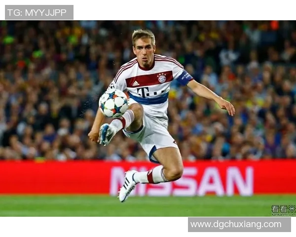 足球明星日常穿搭风格大揭秘时尚与运动的完美结合